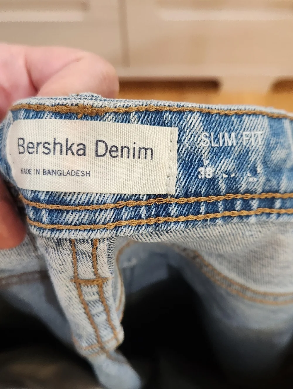 Bershka Denim Slim Fit Jeans – Men’s EU 38 (US 30) – Light Wash Stretch Denim